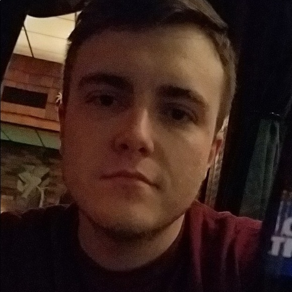 Meet your Posher, Alexx - Picture 1 of 1